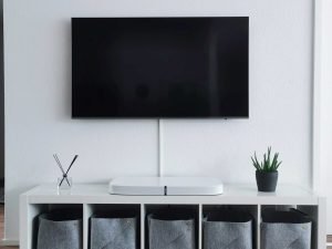 blog tv cuarto - Mi Soporte ¿Por Qué Instalar un Soporte de Televisor? Ventajas y Beneficios para tu Hogar